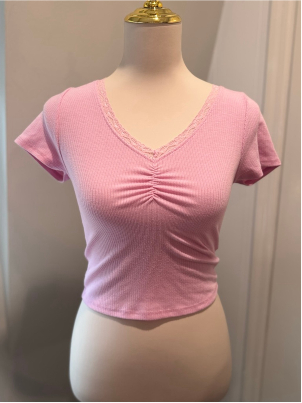 Pink Ribbed V Neck Lace Trim Baby Tee Y2K Fitted Top Size Small